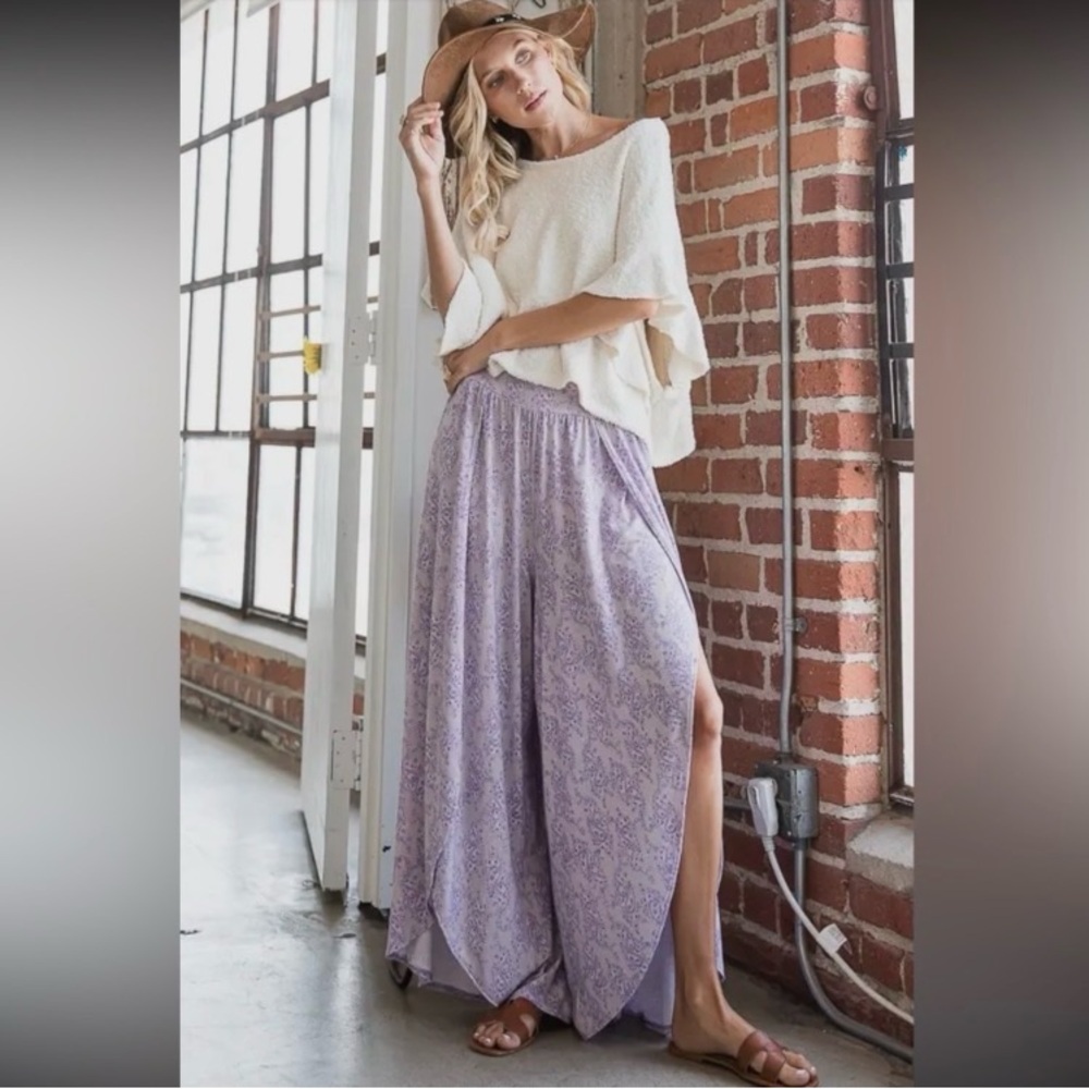 NWT Bucketlist Lavender Wide Leg Side Slit Pants